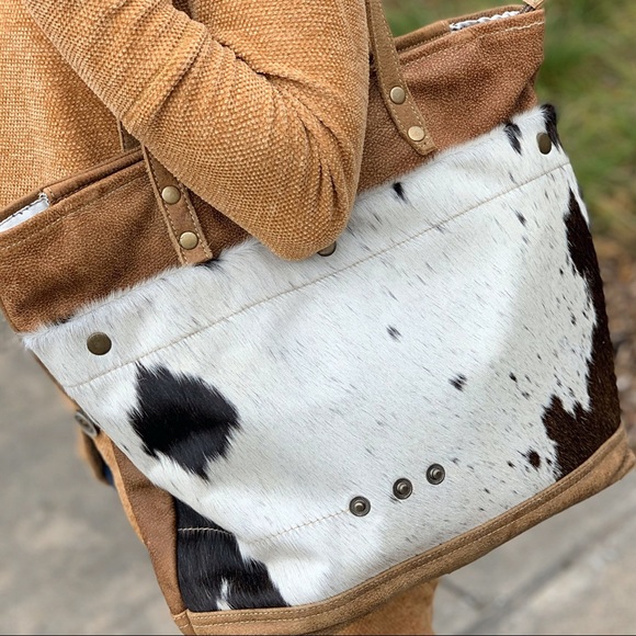 Genuine Leather and hair on tote bag - Picture 3 of 6